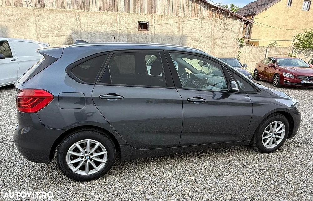 BMW Seria 2 216d - 17
