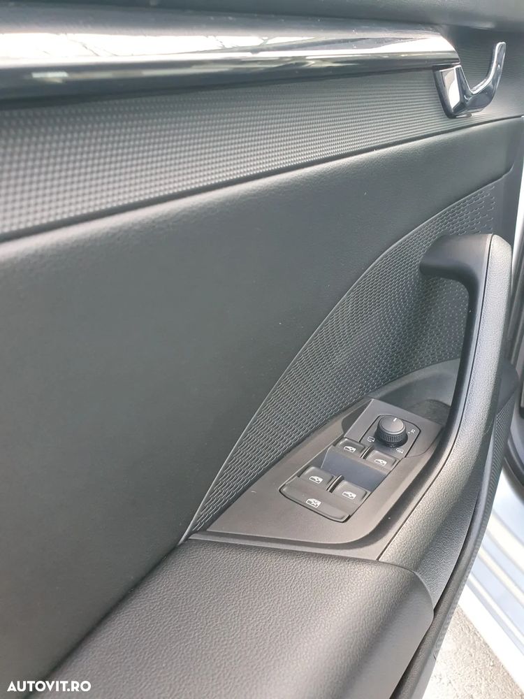 Skoda Octavia Combi 2.0 TDI Tour - 19