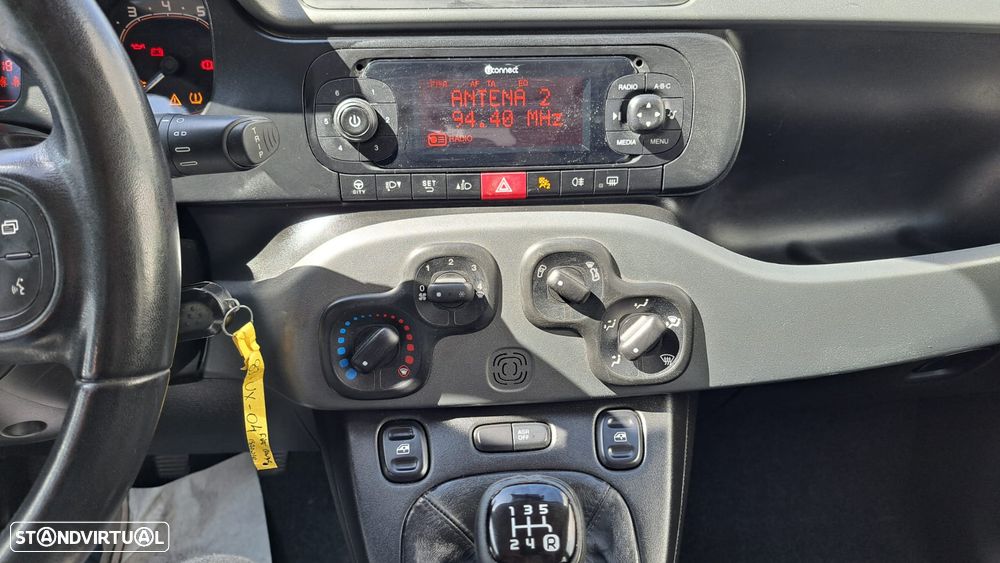 Fiat Panda 1.2 Lounge S&S - 33