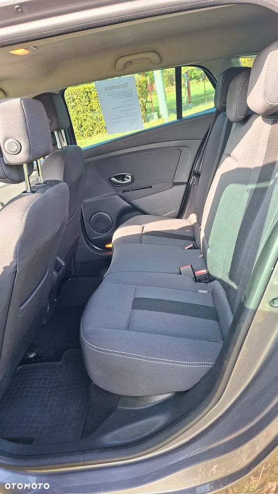 Renault Megane - 11
