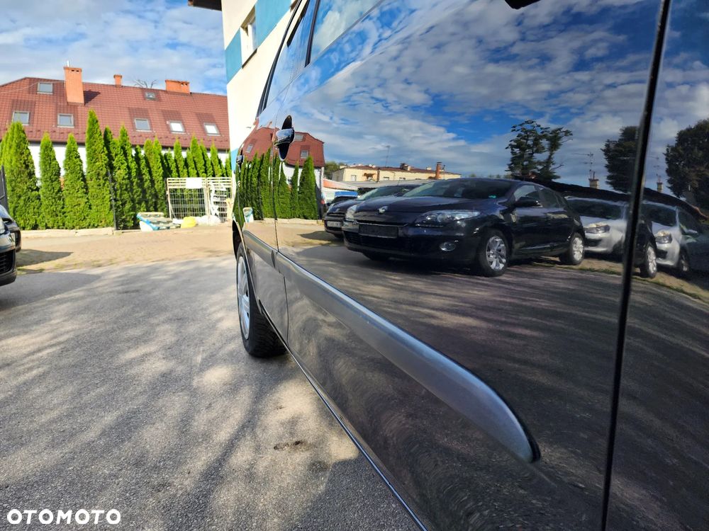 Skoda Fabia 1.2 HTP Ambiente - 11