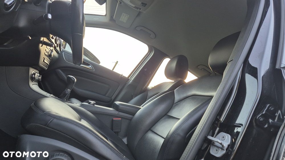 Mercedes-Benz Klasa B 180 BlueEFFICIENCY Edition - 12