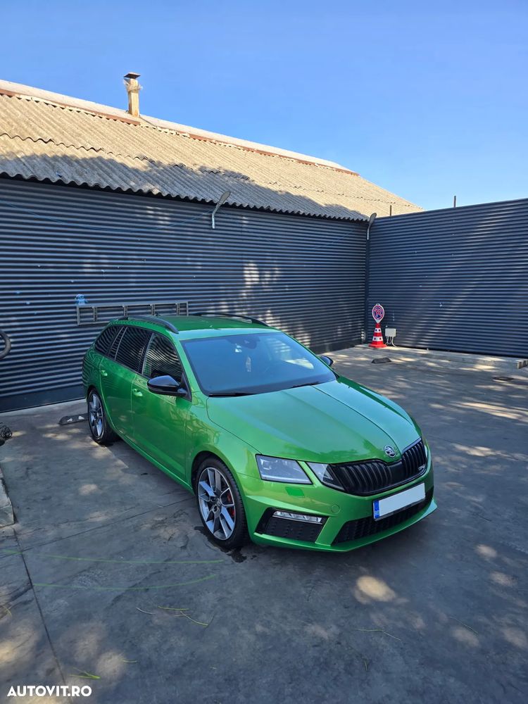 Skoda Octavia Combi Diesel 2.0 TDI DSG RS - 24