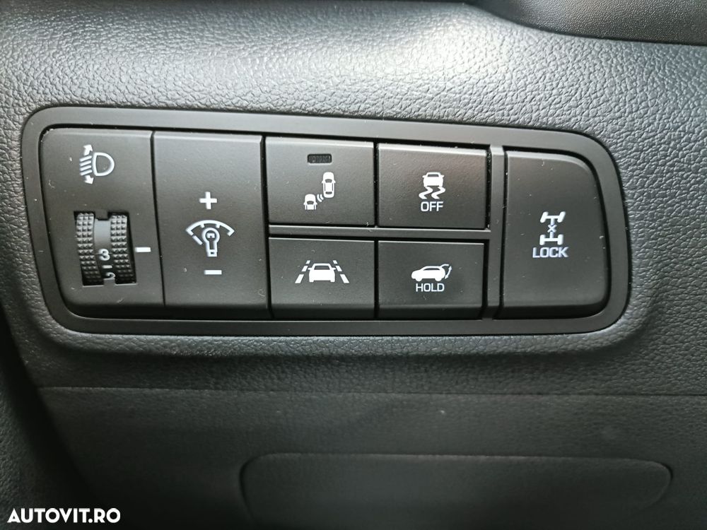 Hyundai Tucson 2.0 CRDI 4WD 8AT Premium - 9