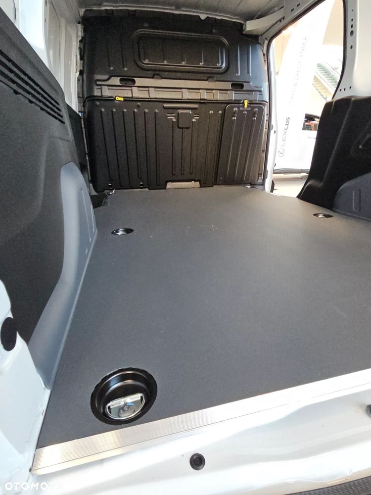 Toyota Proace City - 8