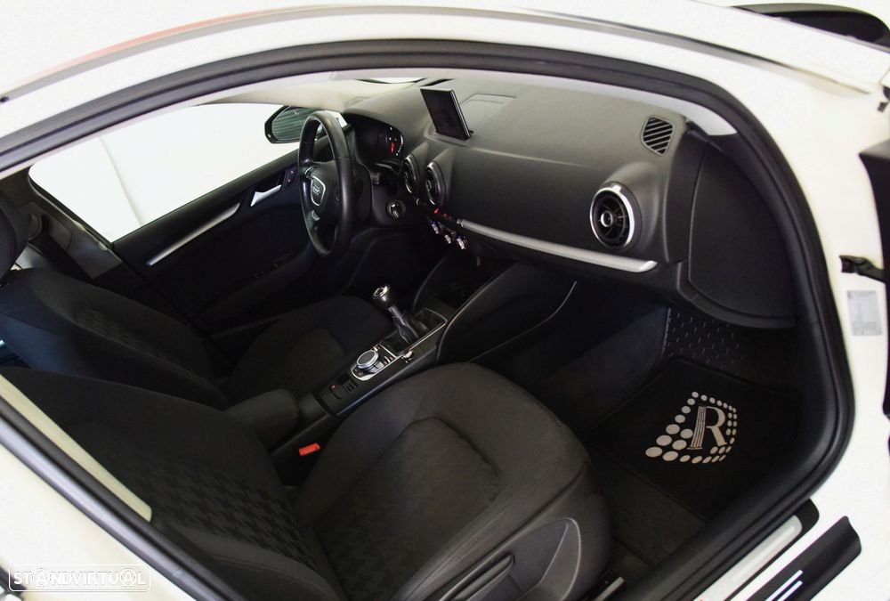 Audi A3 Sportback 1.6 TDI S-line - 20