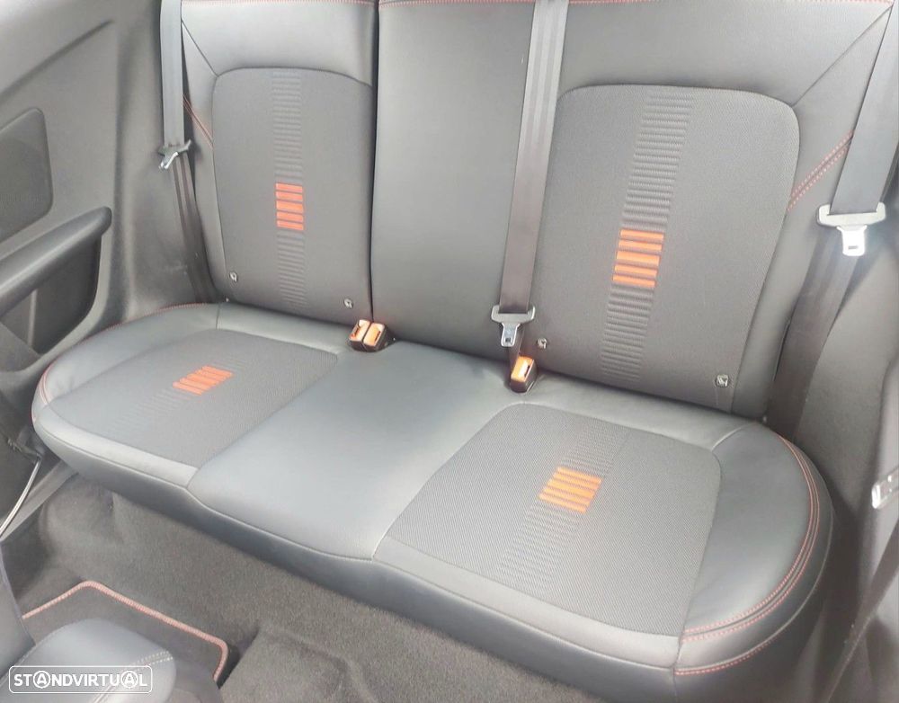 Ford Fiesta 1.0 T EcoBoost STLine - 33