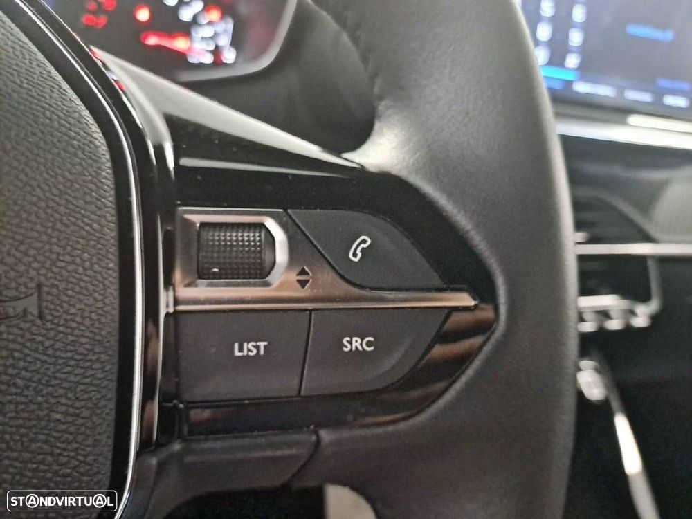Peugeot 2008 1.2 Style - 17