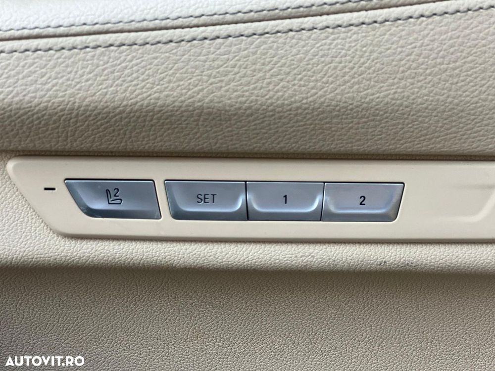 BMW Seria 7 730d - 24