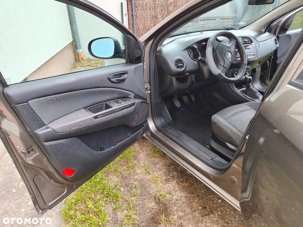 Fiat Bravo 1.9 Multijet 16V Dynamic - 4