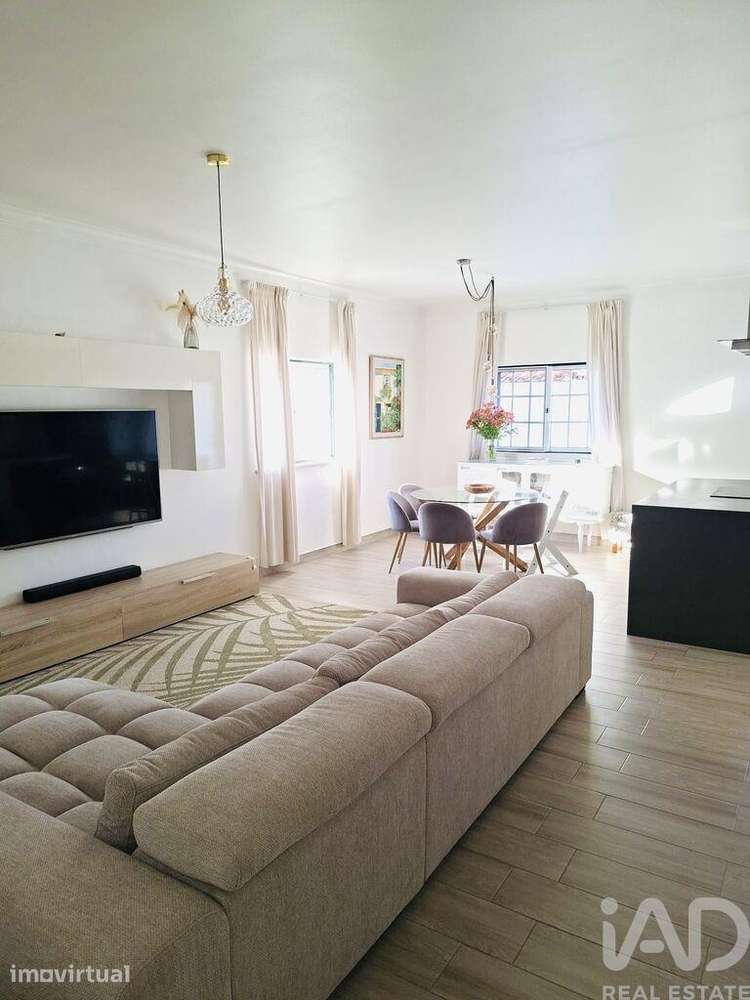 Casa / Villa T3 em Torres Novas (Santa Maria, Salvador e Santiago) de - Grande imagem: 3/23