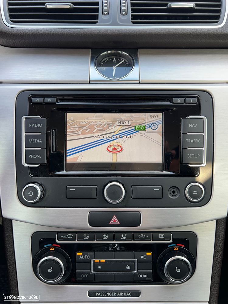 VW Passat 2.0 TDI Highline - 18