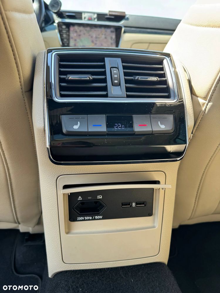 Skoda Superb 2.0 TDI 4x4 L&K DSG - 25