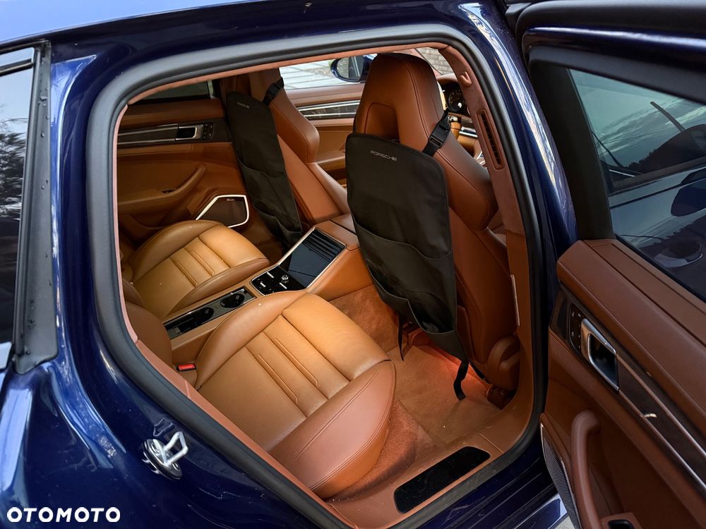 Porsche Panamera Turbo S - 9