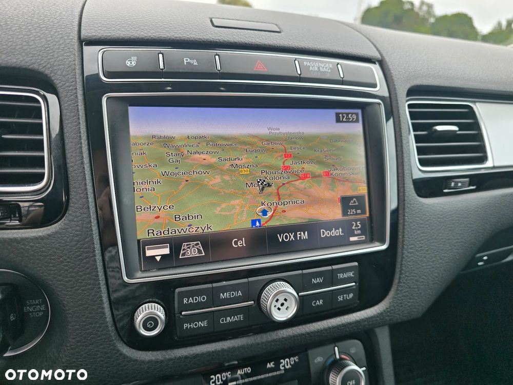 Volkswagen Touareg - 22