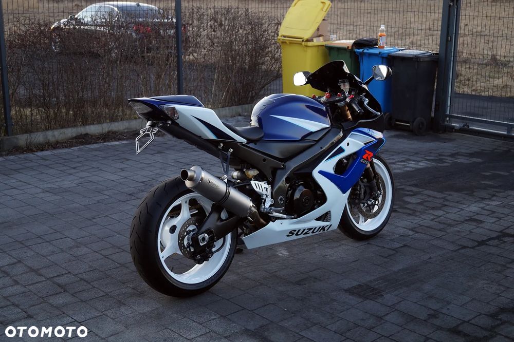 Suzuki GSX-R - 11