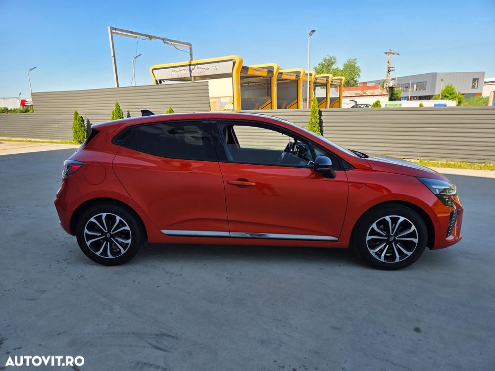 Renault Clio - 17