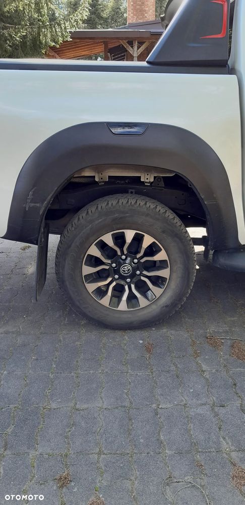 Toyota Hilux 2.8 D-4D Double Cab GR Sport 4x4 - 10