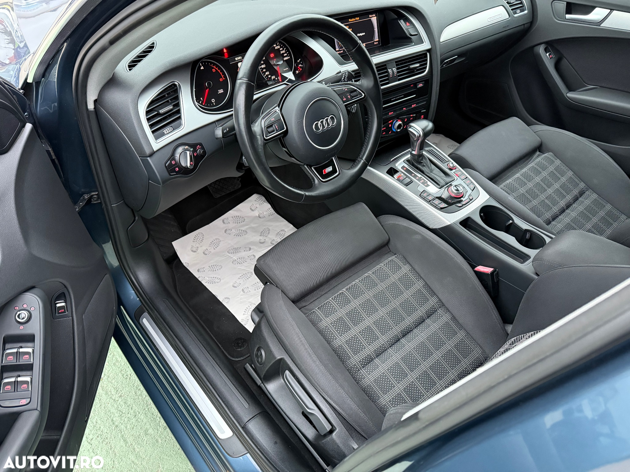 Audi A4 Avant 2.0 TDI quattro S tronic Sport - 34