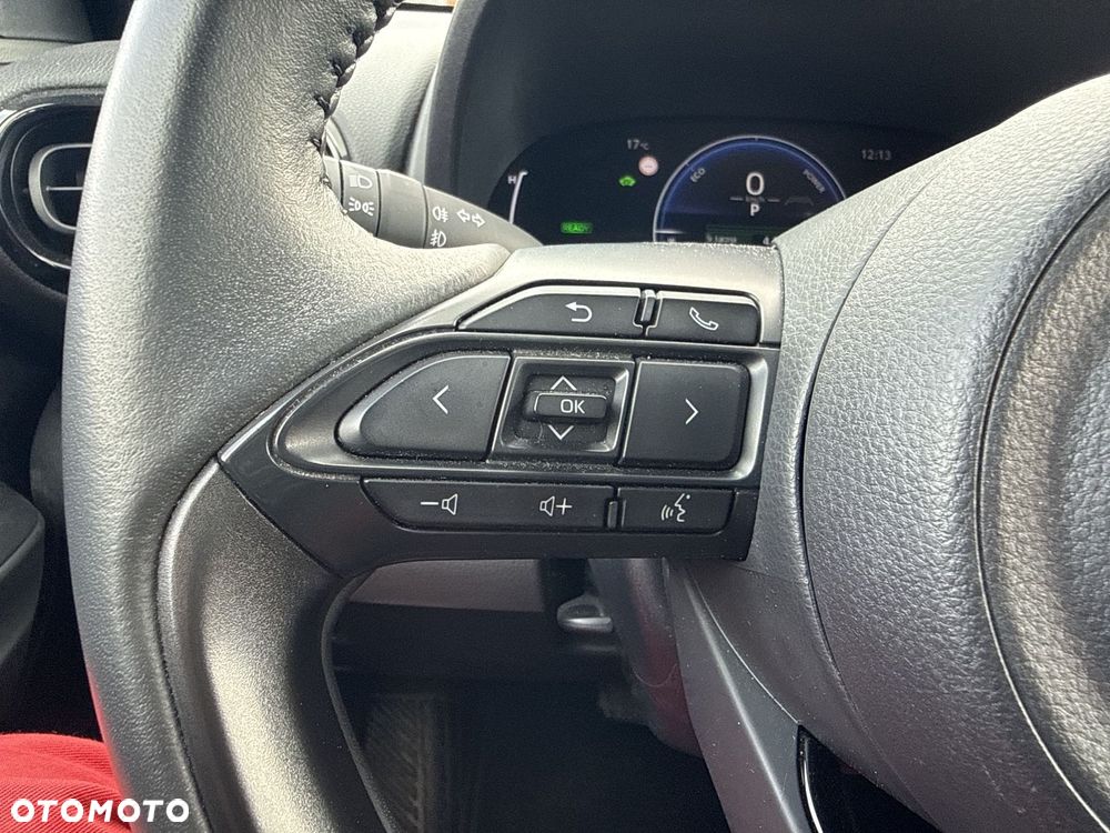 Toyota Yaris Cross Hybrid 1.5 Style AWD - 16