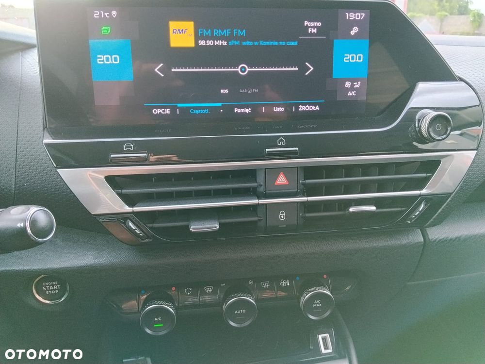 Citroën C4 BlueHDi 130 Stop&Start EAT8 SHINE - 37