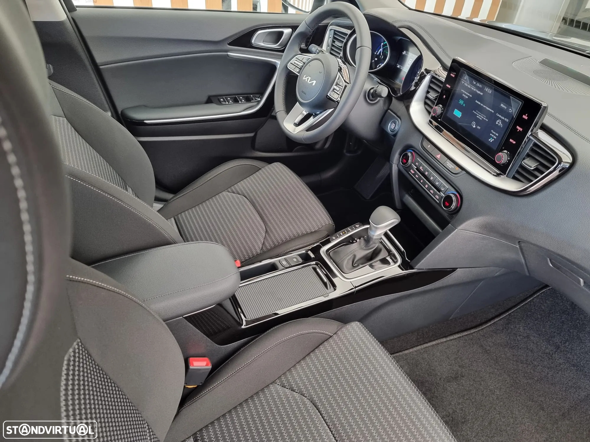 Kia XCeed 1.6 GDi PHEV Drive - 12