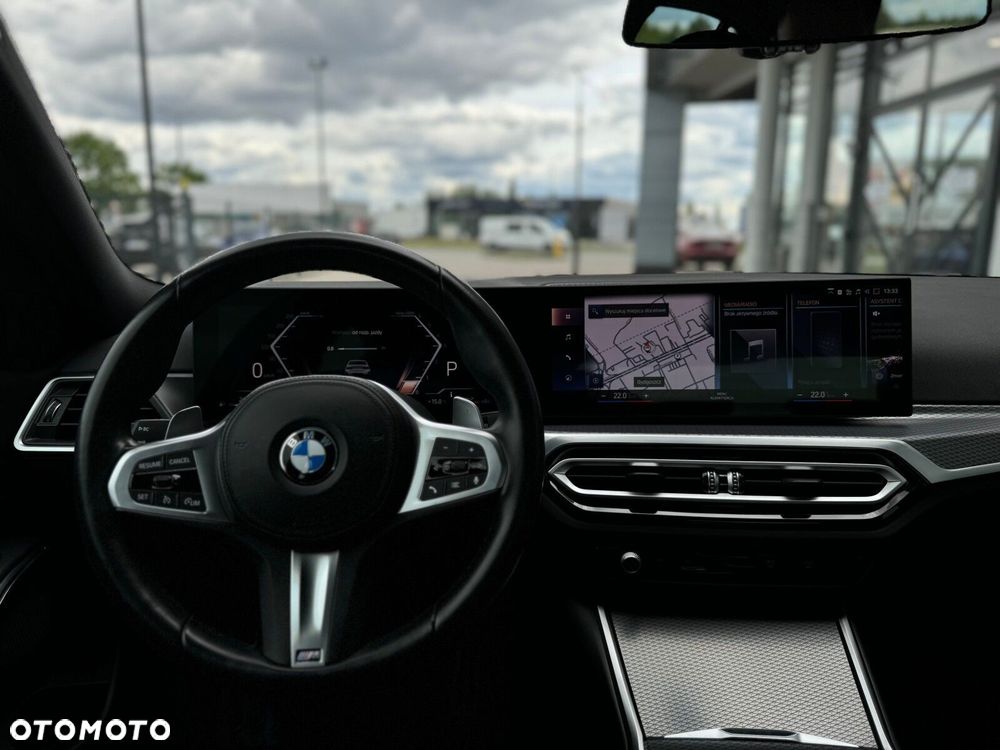 BMW Seria 3 318d M Sport - 32