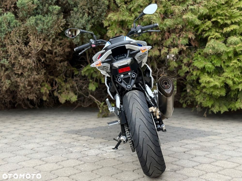 BMW G - 4