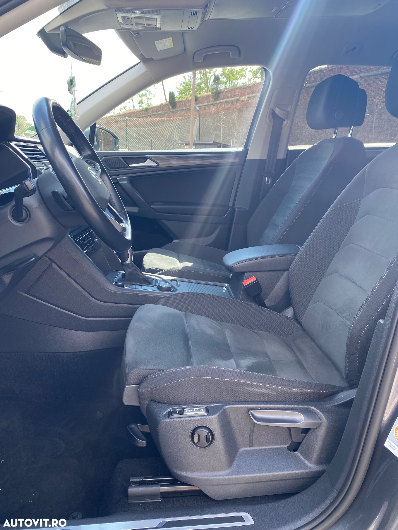 Volkswagen Tiguan Allspace 2.0 TDI 4Mot DSG Elegance - 30