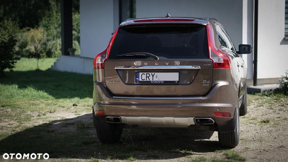 Volvo XC 60 D4 AWD Momentum - 3