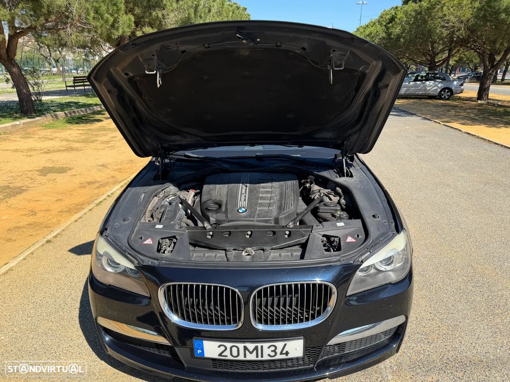 BMW 740 d Pack M - 31