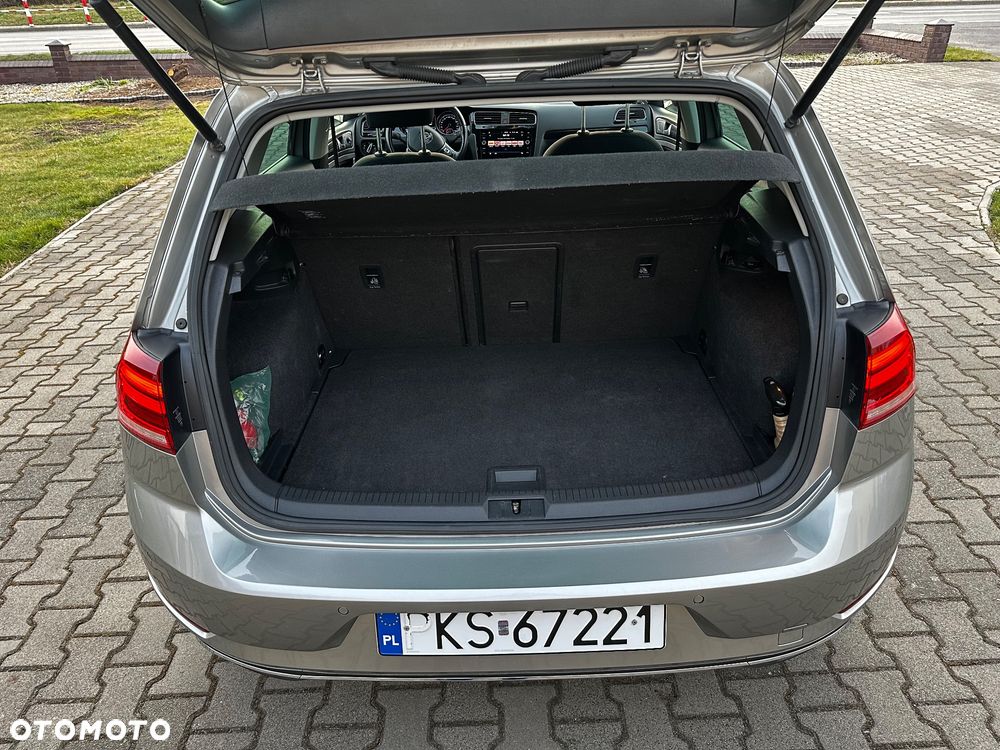 Volkswagen Golf 2.0 TDI Sound - 27