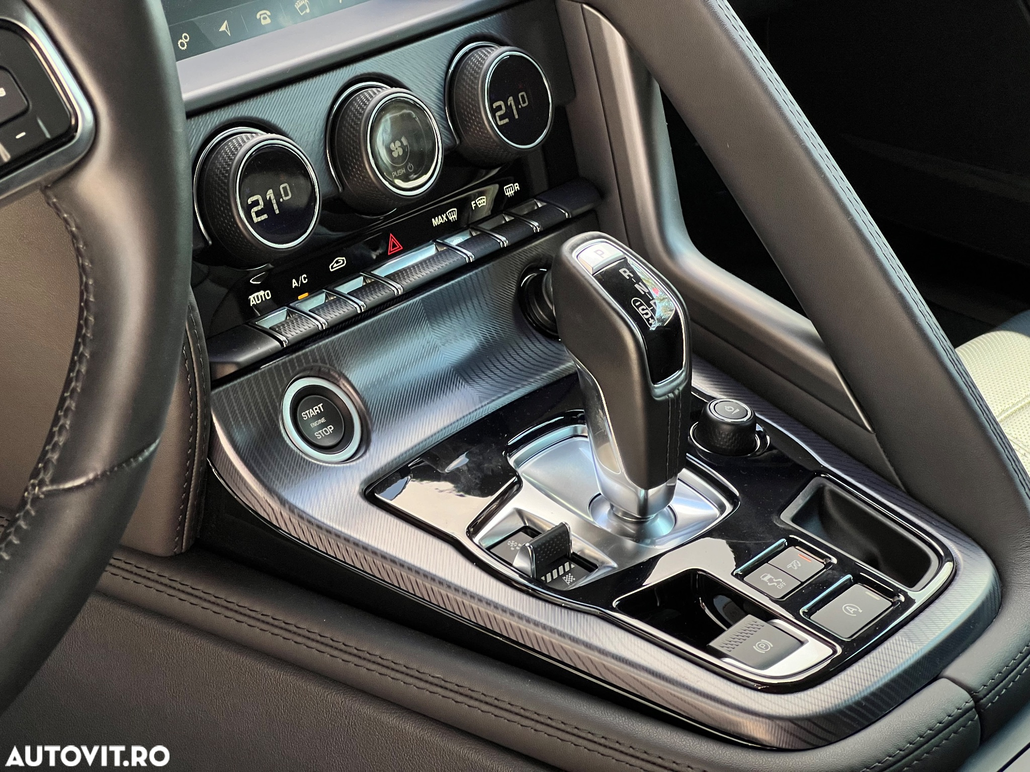 Jaguar F-Type Coupe P300 Aut. R-Dynamic - 27
