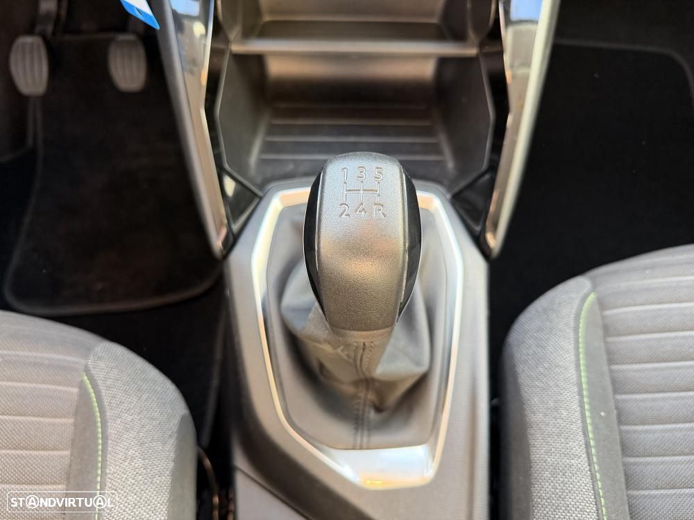 Peugeot 208 PureTech 75 Allure Pack - 29