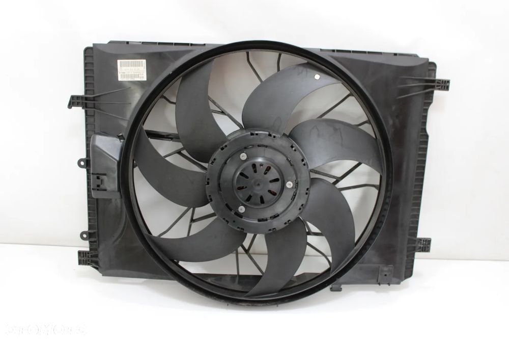 Wentylator chłodnicy OE Mercedes CLS W218 C218 A2045000293 A2045400788