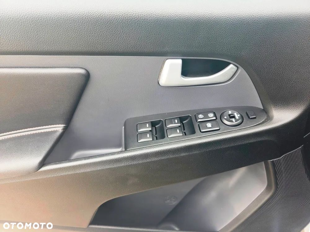 Kia Sportage 2.0 L 2WD - 22