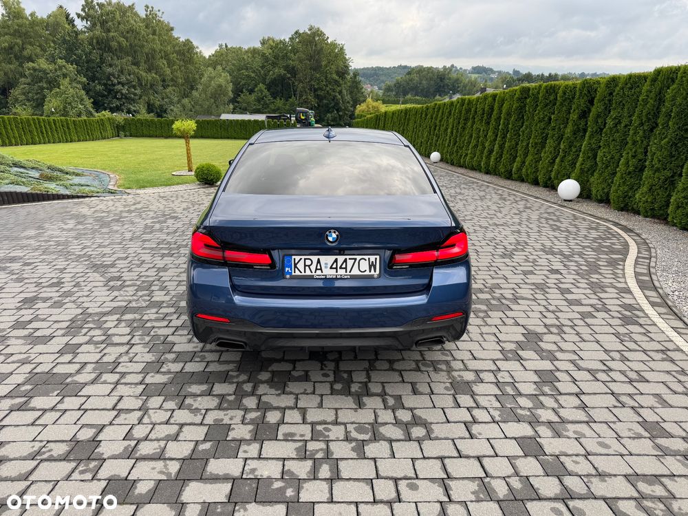 BMW Seria 5 540i xDrive mHEV M Sport sport - 16