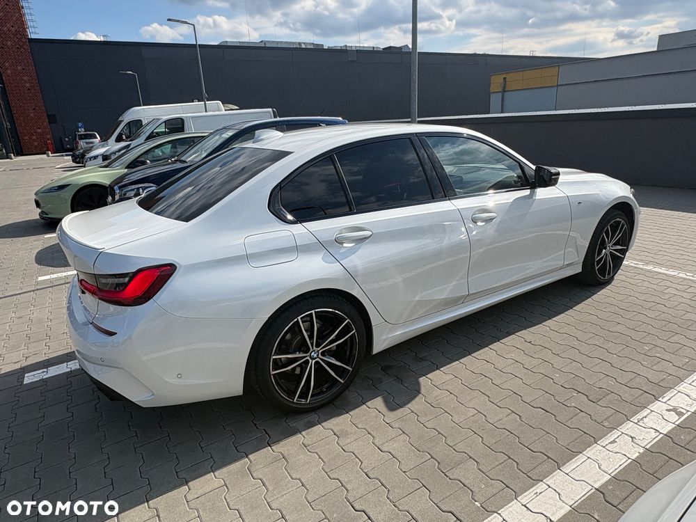 BMW Seria 3 320d xDrive - 3
