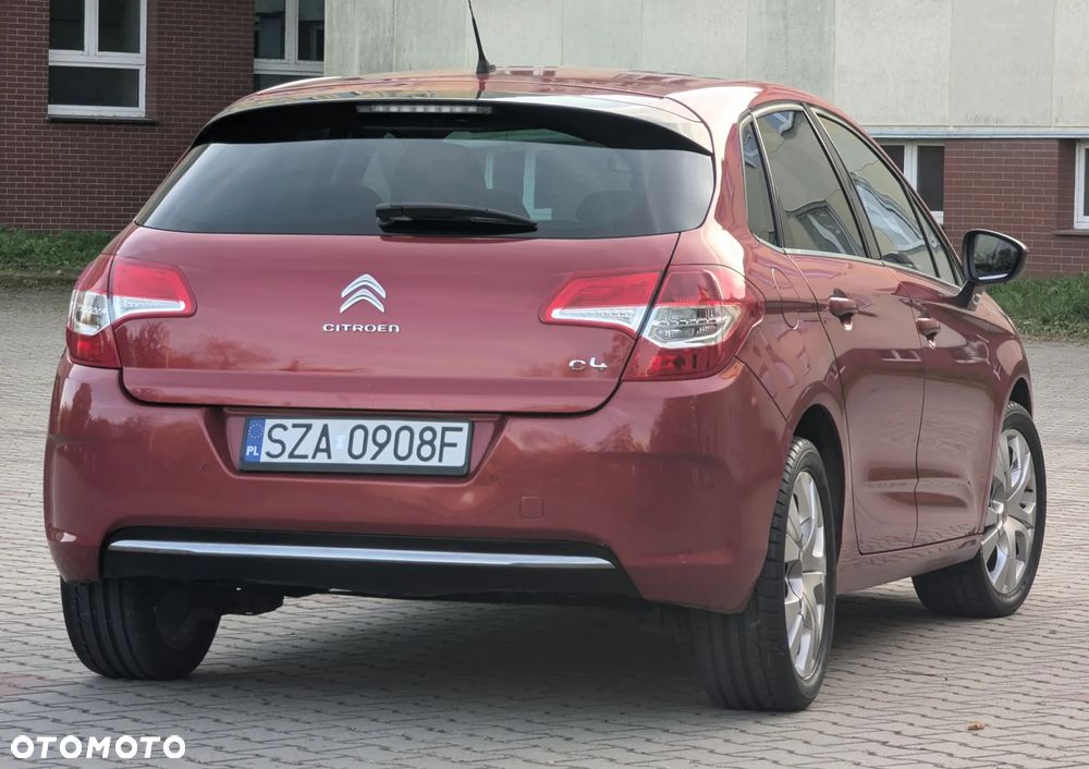 Citroën C4 e-HDi 110 Exclusive - 27
