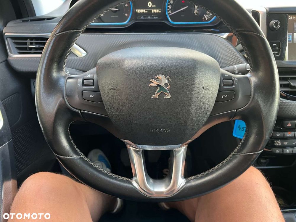 Peugeot 2008 1.6 BlueHDi Allure - 18