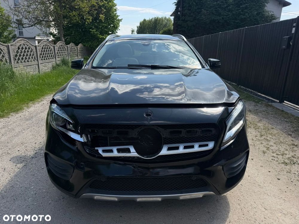 Mercedes-Benz GLA 250 4Matic 8G-DCT AMG Line - 5