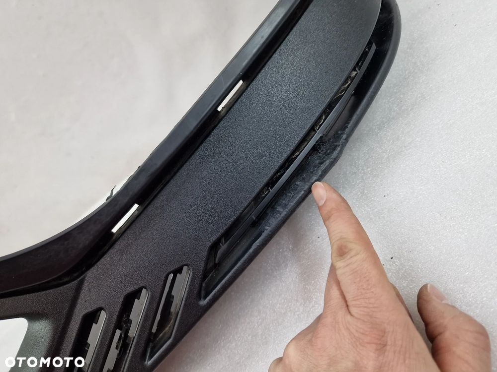 MG EV 4 IV MG4 SPOJLER / KRATKA POD ZDERZAK PRZEDNI PRZÓD , NR P11183304 , NR AUKCJI KR500 - 12