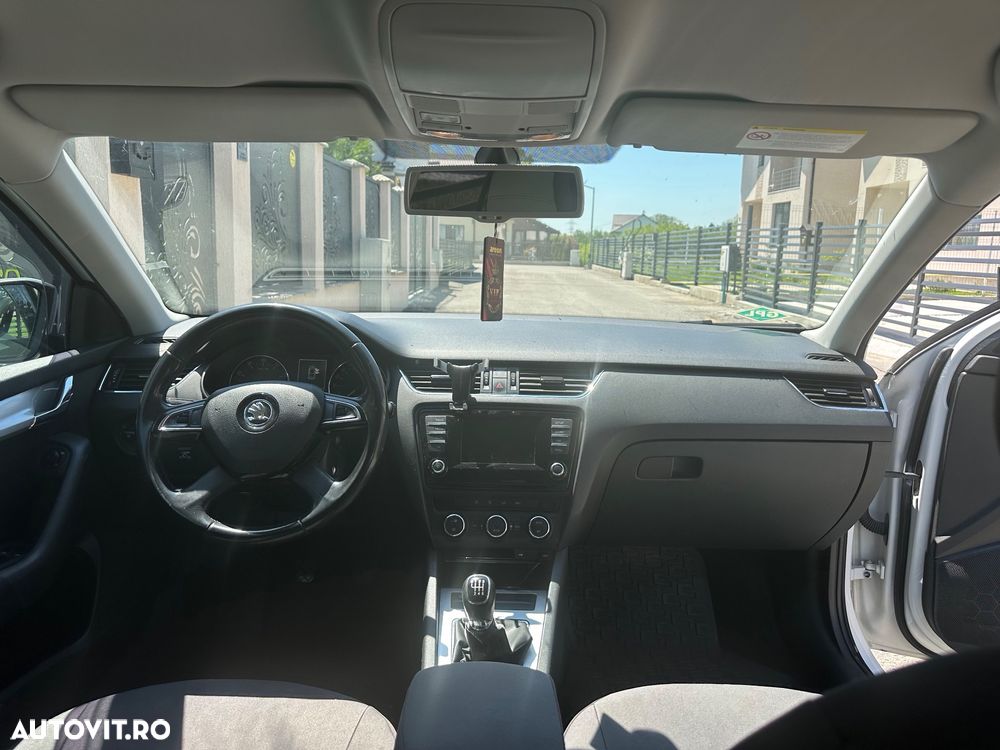 Skoda Octavia 1.2 TSI ELEGANCE - 2