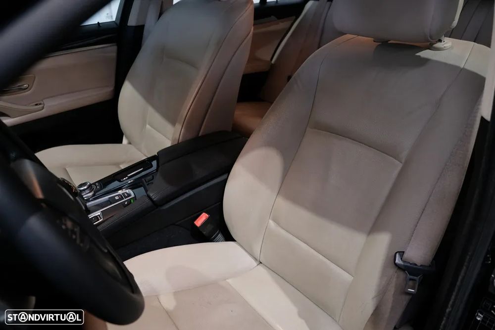 BMW 520 i Touring Aut. Luxury Line - 12