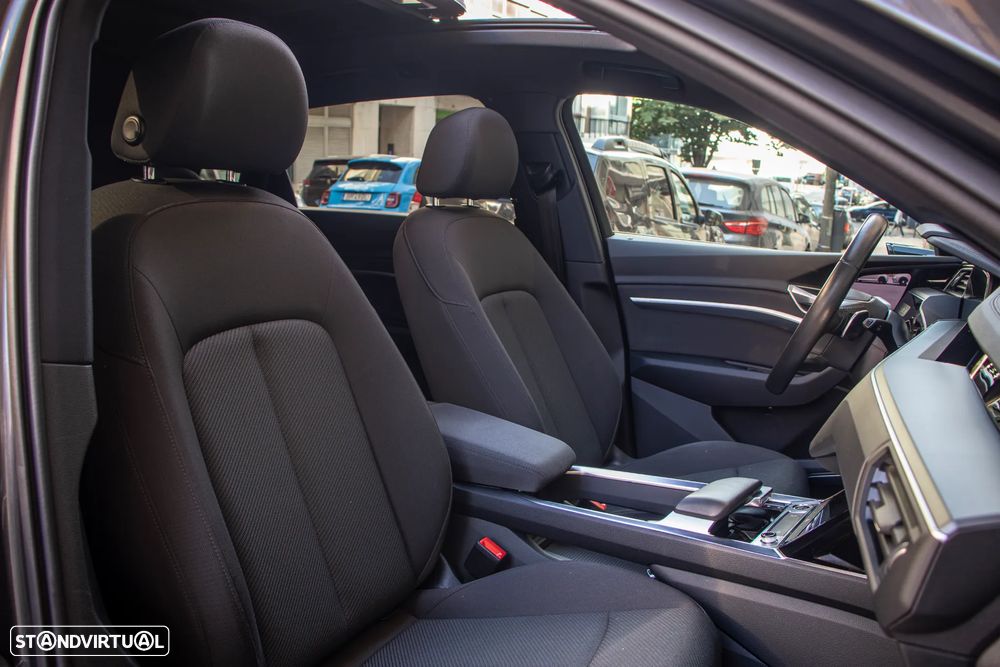 Audi e-tron 55 quattro S line - 37
