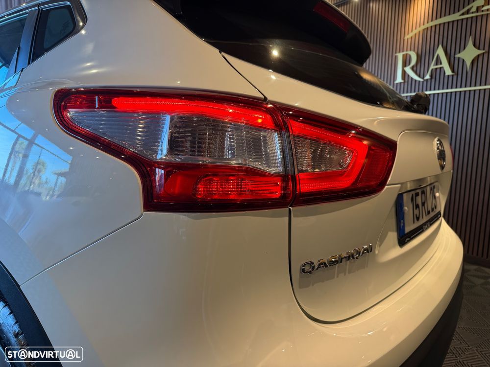 Nissan Qashqai 1.6 dCi N-Connecta RS+PS 4x4i - 15