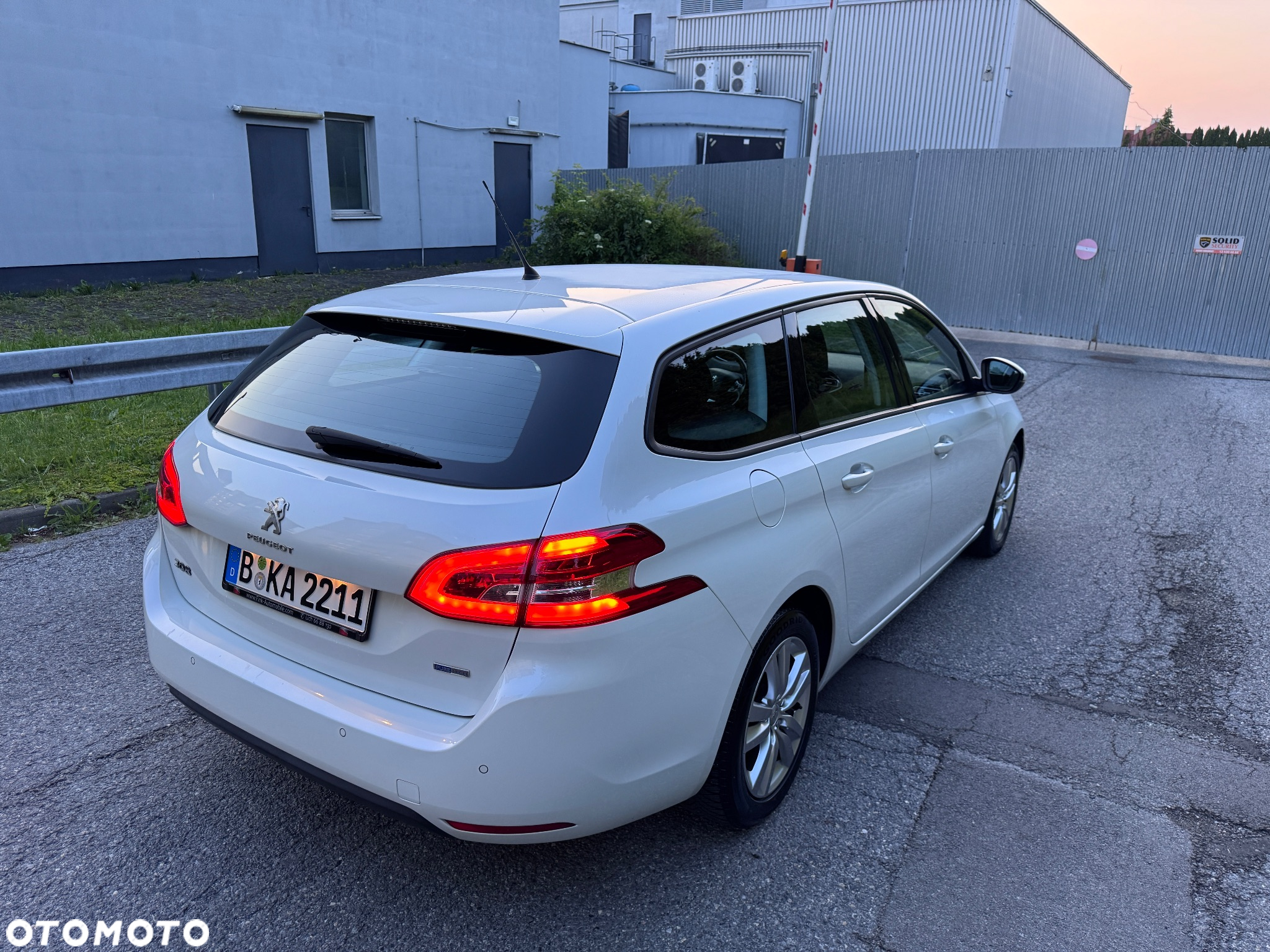 Peugeot 308 130 e-THP Stop & Start Active - 31
