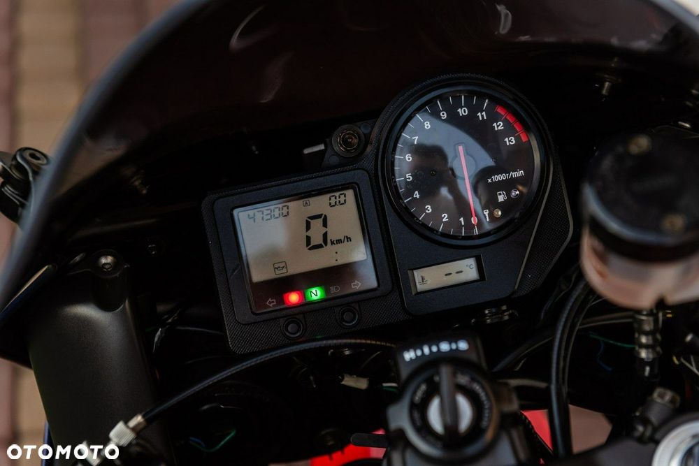 Honda CBR - 9