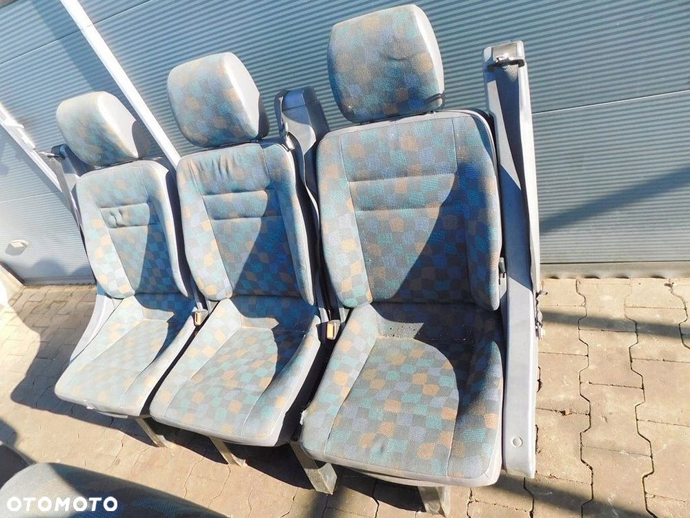 MERCEDES VITO I W638 2001r FOTELE SIEDZENIA KANAPA 3 RZĄD - 9