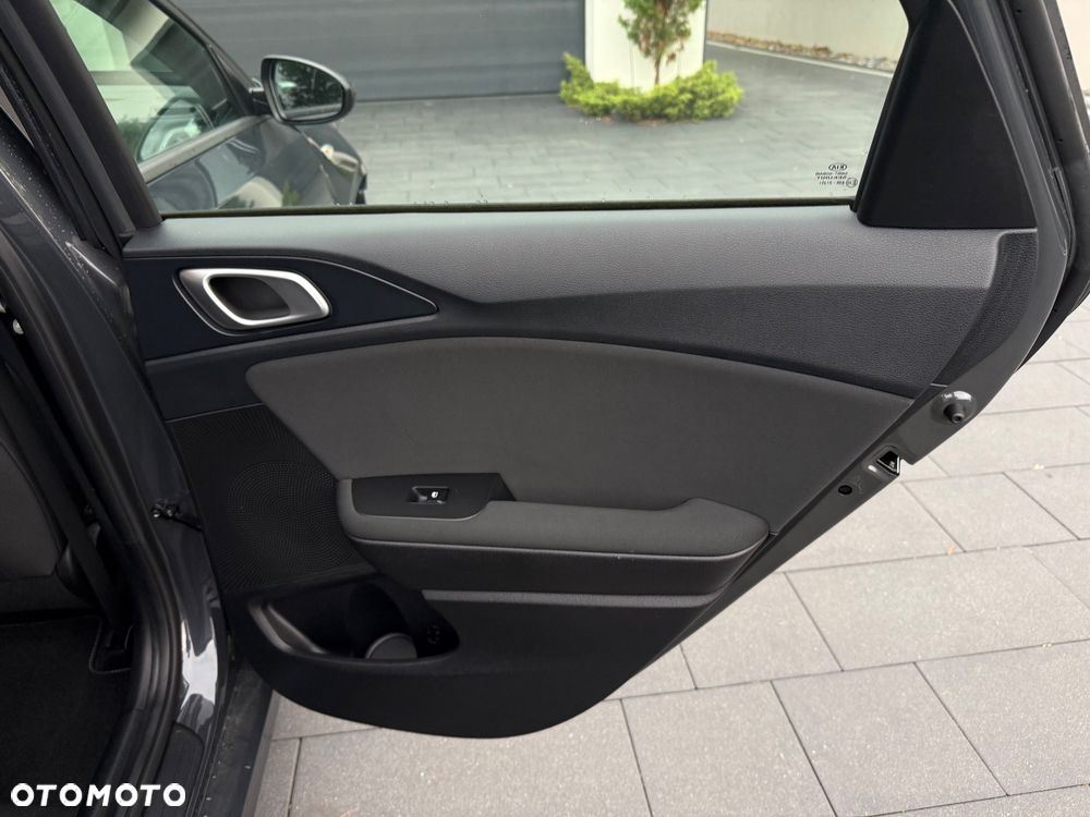 Kia Ceed 1.0 T-GDI 100 OPF Vision - 29